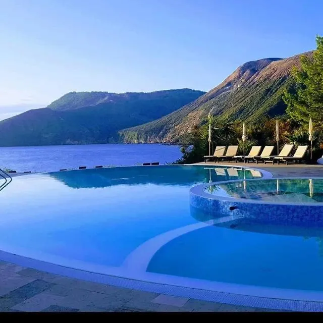 Vulcano Blu Residence contacts
